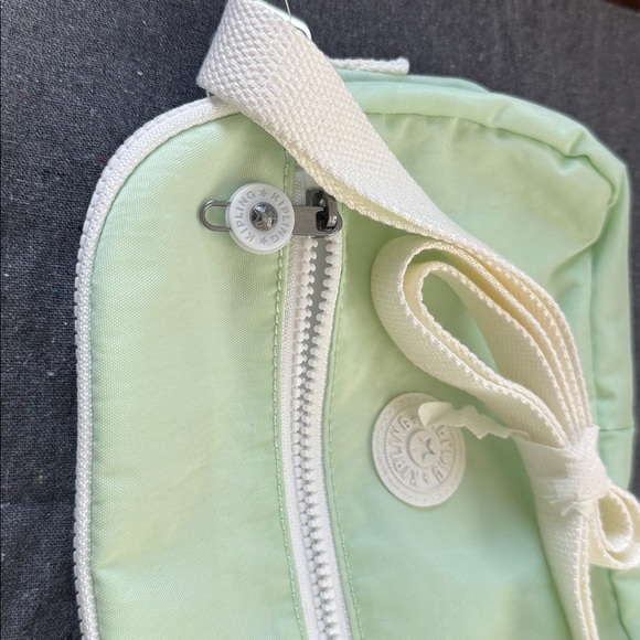 Kipling Keefe - Airy Green Crossbody - Picture 6 of 10